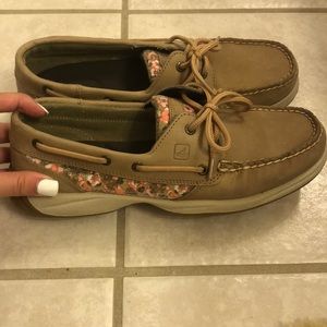 NEW Sperry shoes